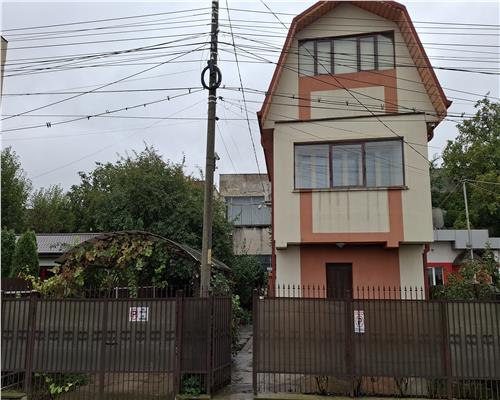 Vila Casa 5 camere,P+1+M, langa Jumbo IASI