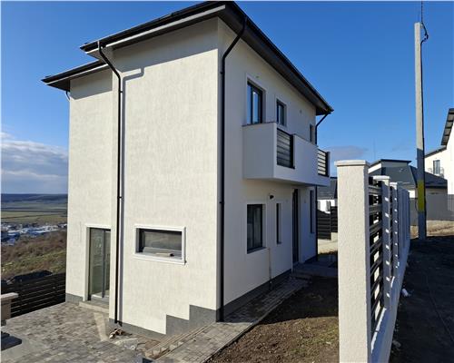 Casa Vila 4 camere,Valea Lupului,700 mp Teren,Dressing,Incalz. pard.,0% Comision